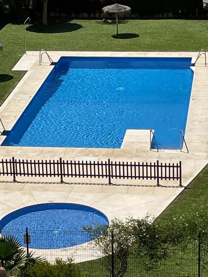 Encantador Piso Con Terraza Y Piscina Apartment Беналмадена Екстериор снимка