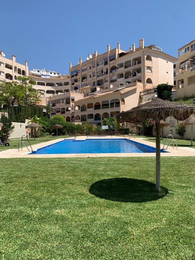 Encantador Piso Con Terraza Y Piscina Apartment Беналмадена Екстериор снимка