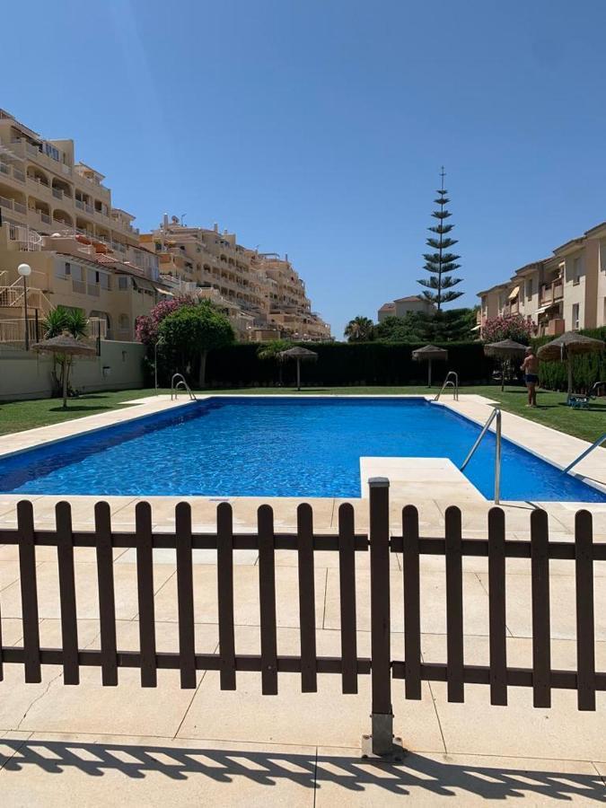 Encantador Piso Con Terraza Y Piscina Apartment Беналмадена Екстериор снимка